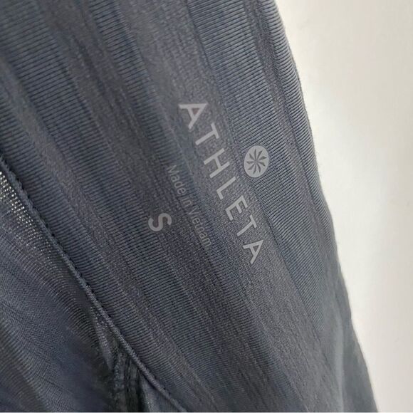Athleta Running Wild Half Zip Pullover Top Size S - Picture 7 of 9